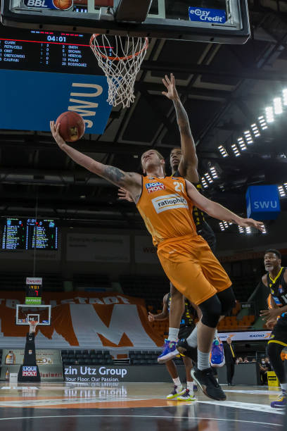 反而不得不 反而不得不